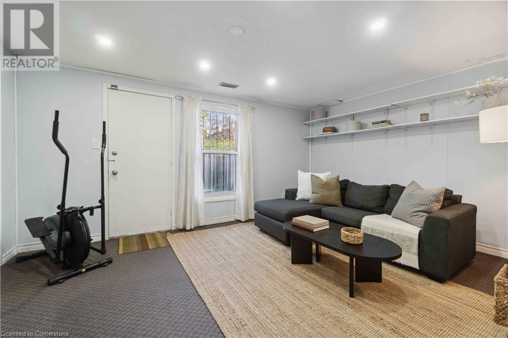 135 Violet Drive, Hamilton, Ontario L8E 3J2 - Photo 7 - XH4205945