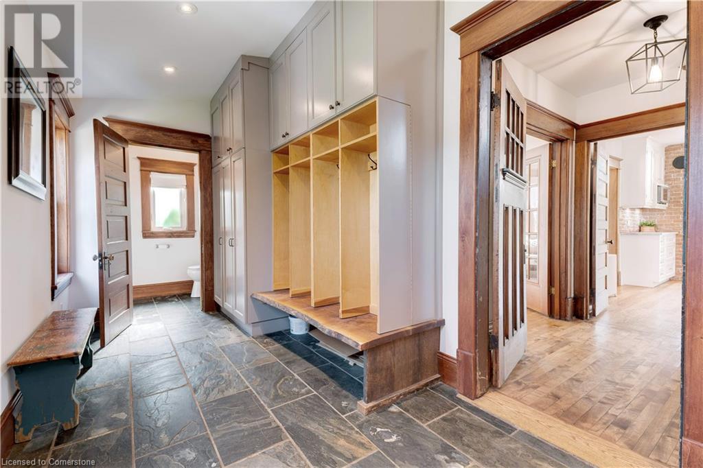 360 Lake Street, Grimsby, Ontario  L3M 4M5 - Photo 6 - XH4205377