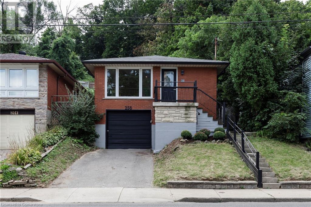 256 CHARLTON Avenue E, hamilton, Ontario
