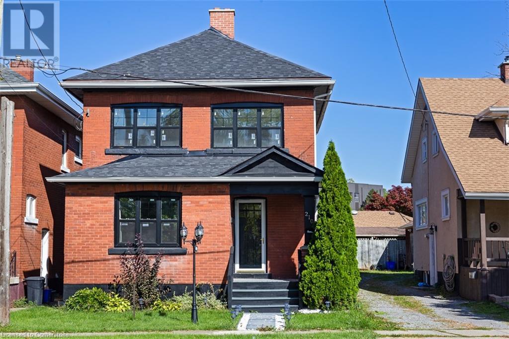 210 Maple Street, welland, Ontario