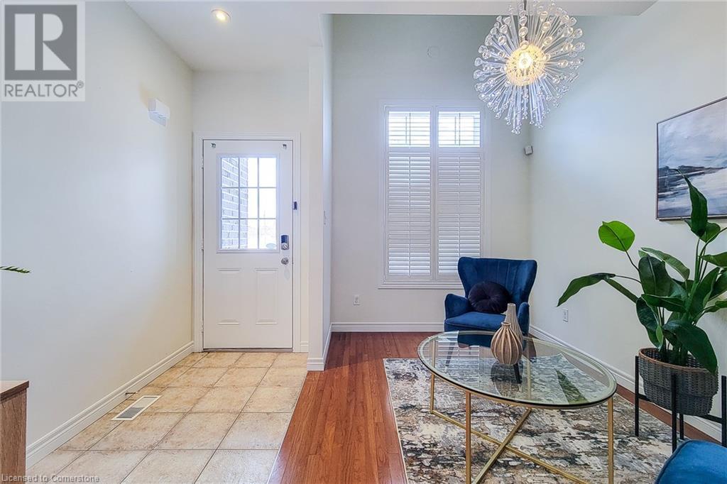 416 Dicenzo Drive, Hamilton, Ontario  L9B 0B3 - Photo 4 - XH4206849
