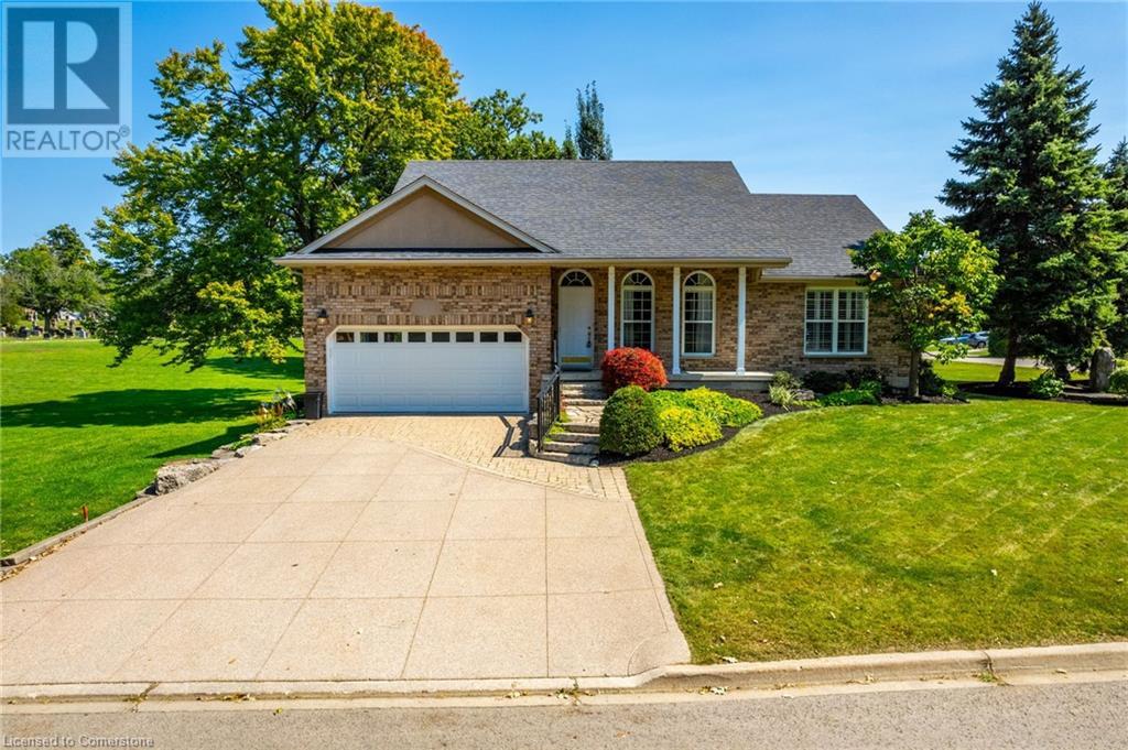 1 MEADOWLEA Court, caledonia, Ontario