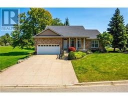1 MEADOWLEA Court, caledonia, Ontario