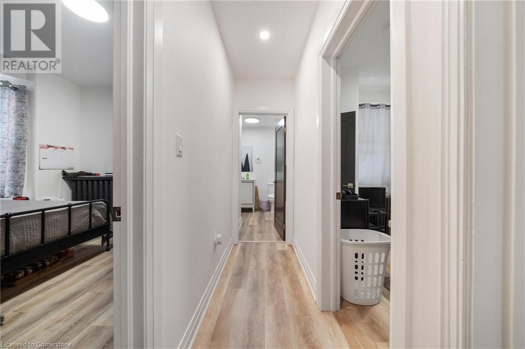 132 Holton Avenue S, Hamilton, Ontario  L8M 2L5 - Photo 12 - XH4206014