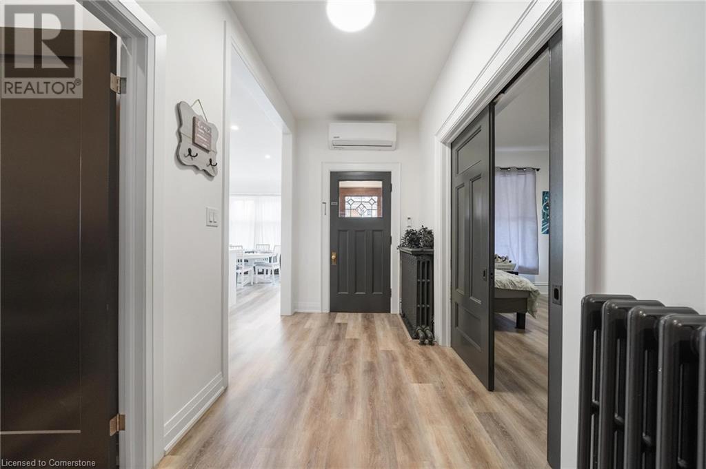 132 Holton Avenue S, Hamilton, Ontario  L8M 2L5 - Photo 3 - XH4206014