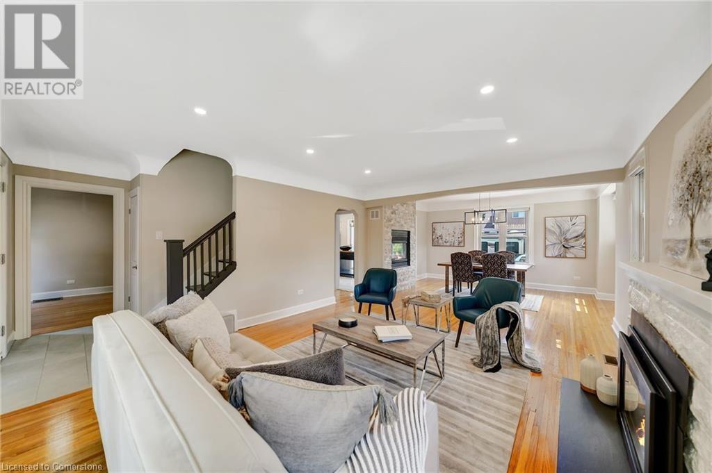 55 East 13th Street, Hamilton, Ontario L9A 3Z2 - Photo 4 - XH4206352