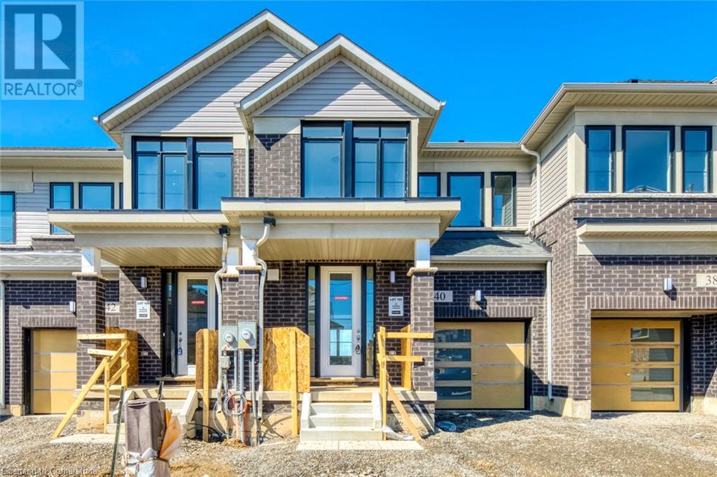 40 FREEDOM Crescent, Hamilton, Ontario