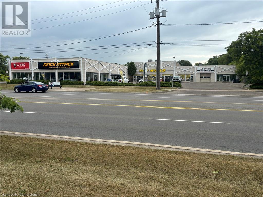 2279 Fairview Street Unit# 5, Burlington, Ontario  L7R 2E3 - Photo 2 - XH4205621