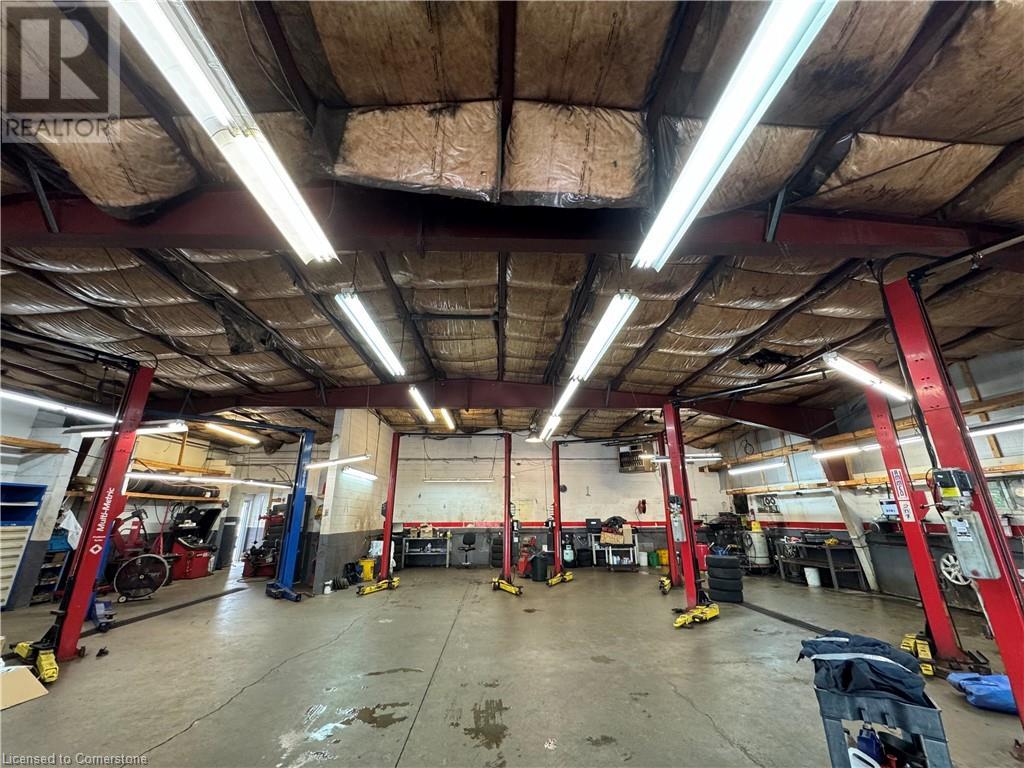 2279 Fairview Street Unit# 5, Burlington, Ontario  L7R 2E3 - Photo 6 - XH4205621