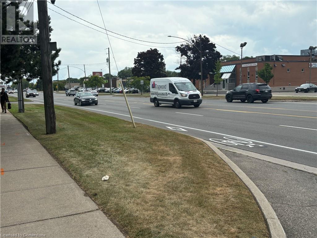 2279 Fairview Street Unit# 5, Burlington, Ontario  L7R 2E3 - Photo 15 - XH4205621