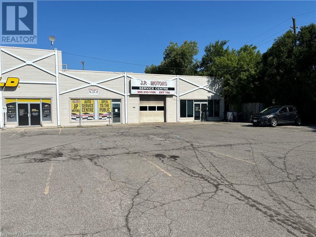 2279 Fairview Street Unit# 5, Burlington, Ontario  L7R 2E3 - Photo 3 - XH4205621