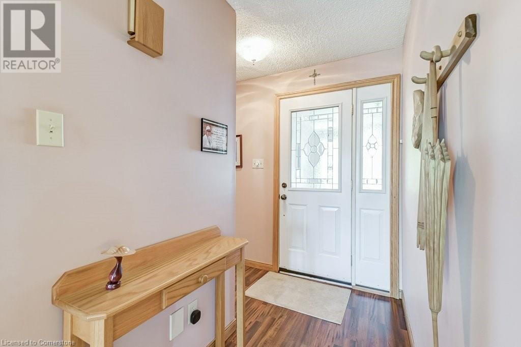 469 Woodview Road Unit# 3, Burlington, Ontario  L7N 2Z9 - Photo 5 - XH4205808