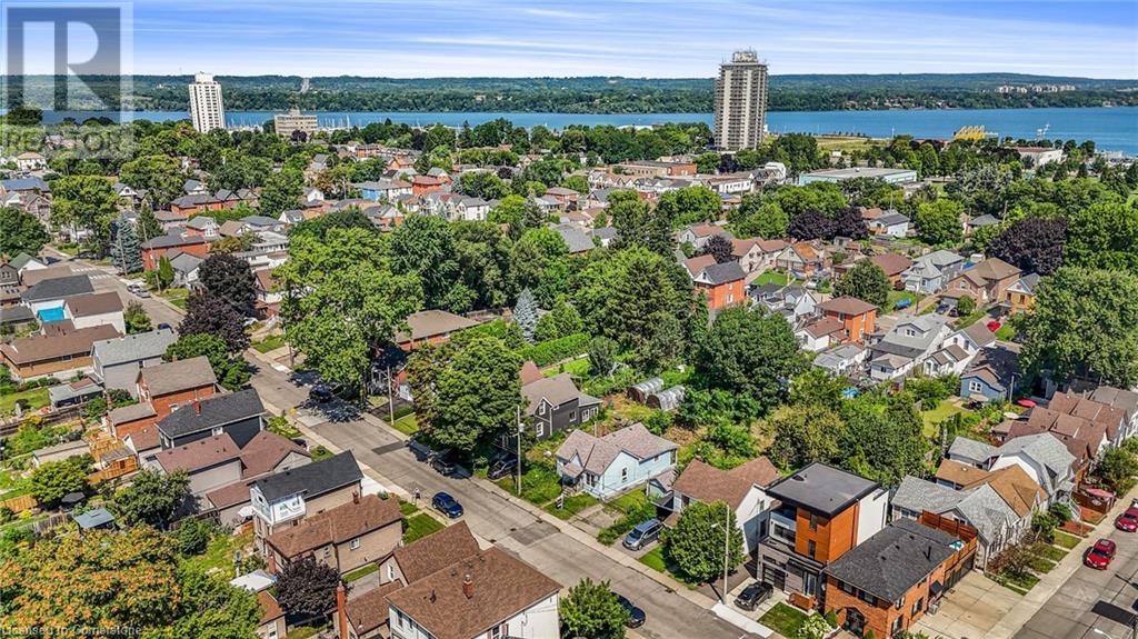 169 Macauley Street E, Hamilton, Ontario  L8L 3X5 - Photo 4 - XH4206399