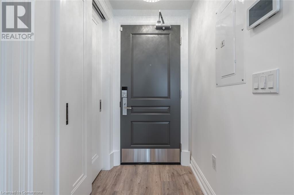 2060 Lakeshore Road Unit# 1602, Burlington, Ontario L7R 0G2 - Photo 5 - XH4206838