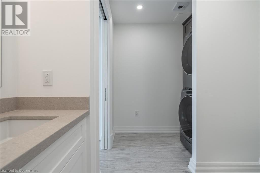 2060 Lakeshore Road Unit# 1602, Burlington, Ontario L7R 0G2 - Photo 21 - XH4206838