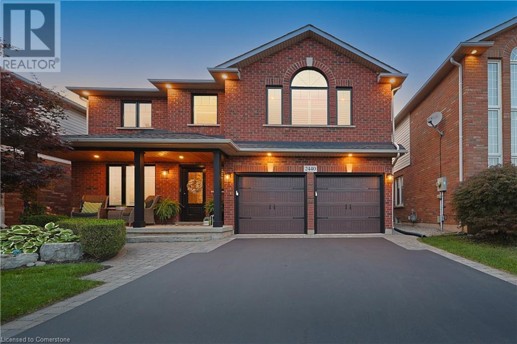 2440 AUCKLAND Drive, burlington, Ontario