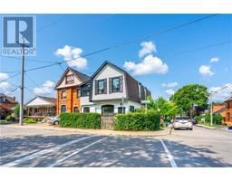 82 RAY Street S, hamilton, Ontario
