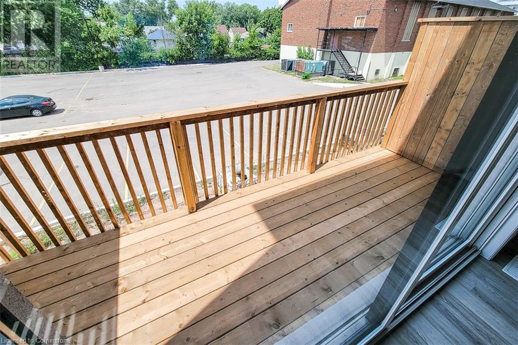 270 Melvin Avenue Unit# 11, Hamilton, Ontario  L8H 2K2 - Photo 7 - XH4206007