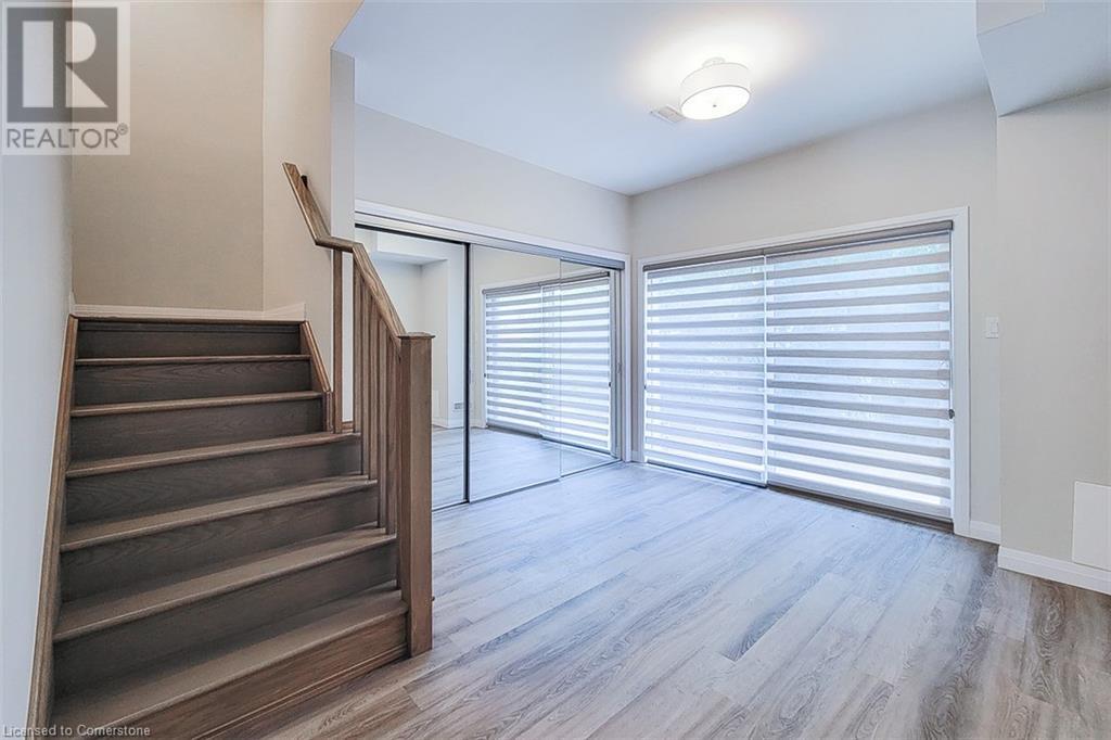 270 Melvin Avenue Unit# 11, Hamilton, Ontario  L8H 2K2 - Photo 3 - XH4206007