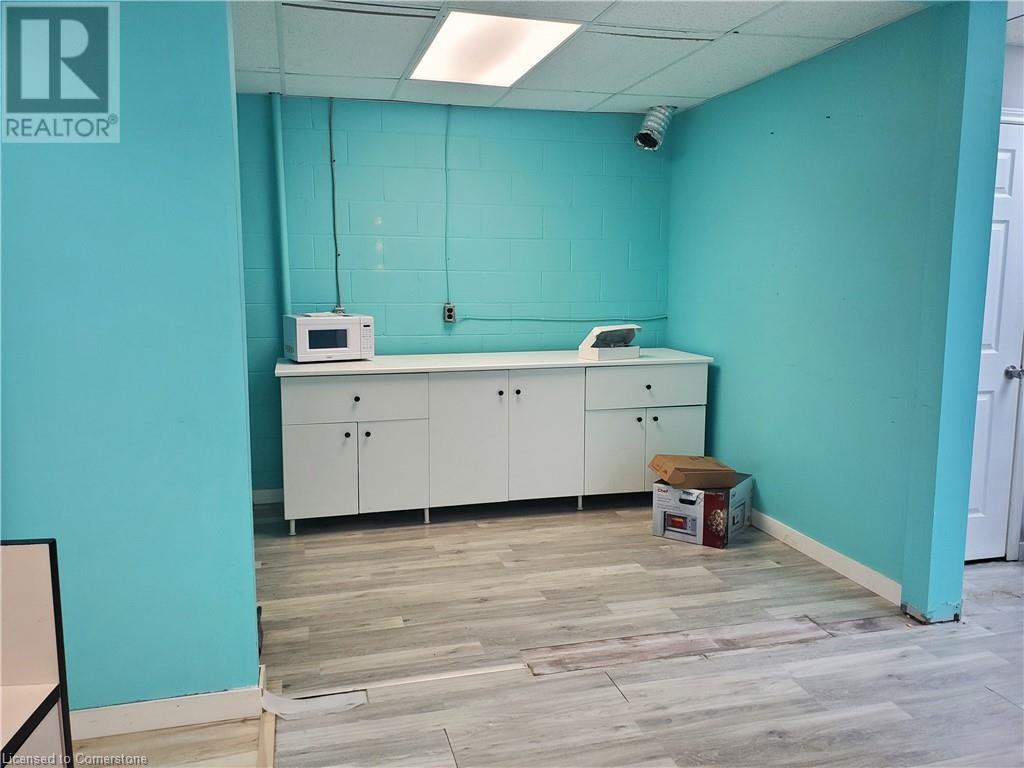 783 Colborne Street Unit# 2, Brantford, Ontario N3S 3S3 - Photo 12 - XH4206640