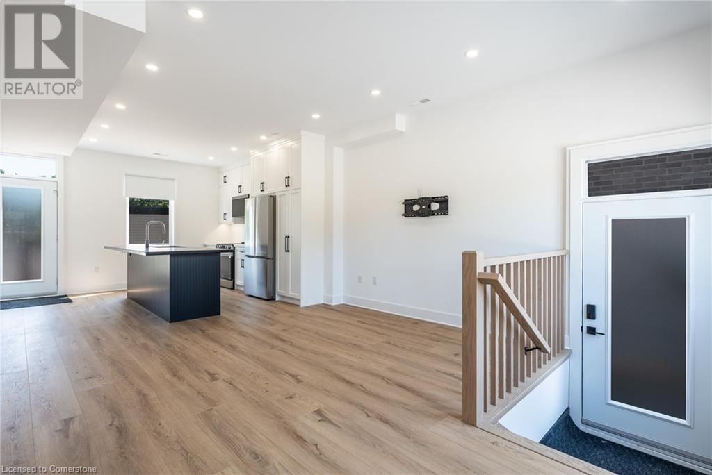 23 Glen Forest Drive Unit# 1, Hamilton, Ontario  L8K 5V7 - Photo 5 - XH4206228