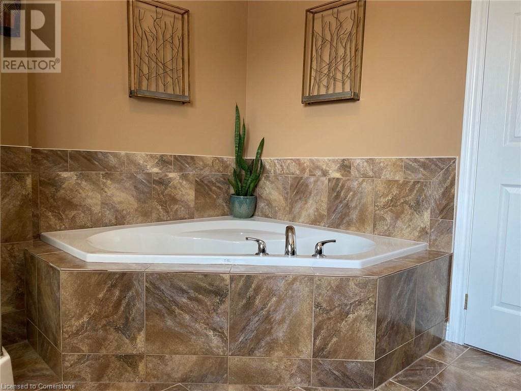 12 Silverspring Crescent, Hamilton, Ontario  L0R 1P0 - Photo 20 - XH4206788