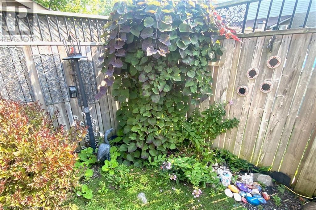 12 Silverspring Crescent, Hamilton, Ontario  L0R 1P0 - Photo 34 - XH4206788