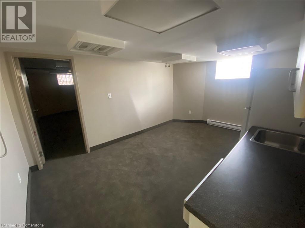 583 Main Street E, Hamilton, Ontario  L8M 1J4 - Photo 8 - XH4150835
