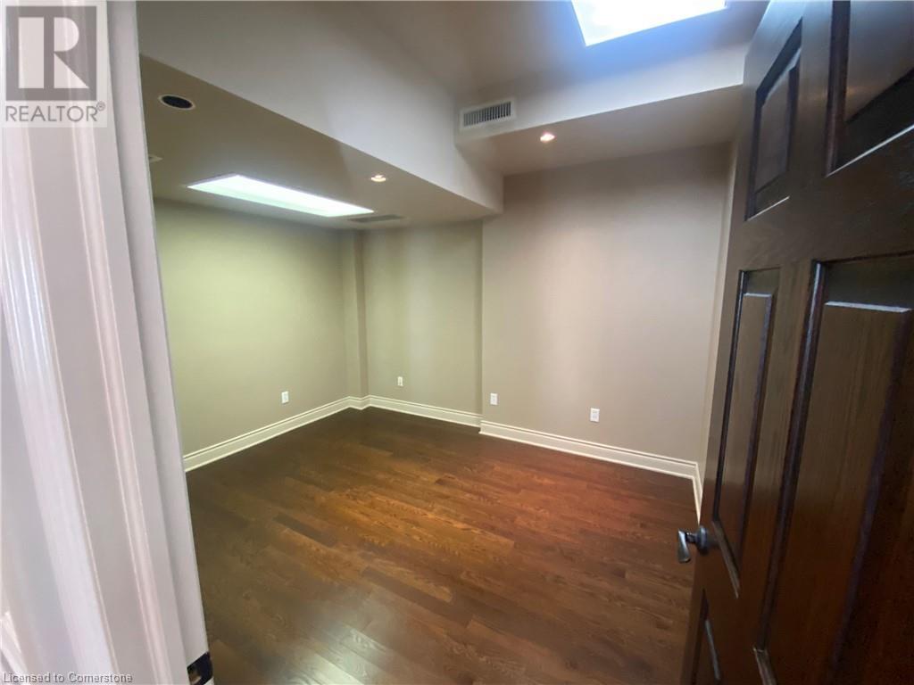 583 Main Street E, Hamilton, Ontario  L8M 1J4 - Photo 5 - XH4150835