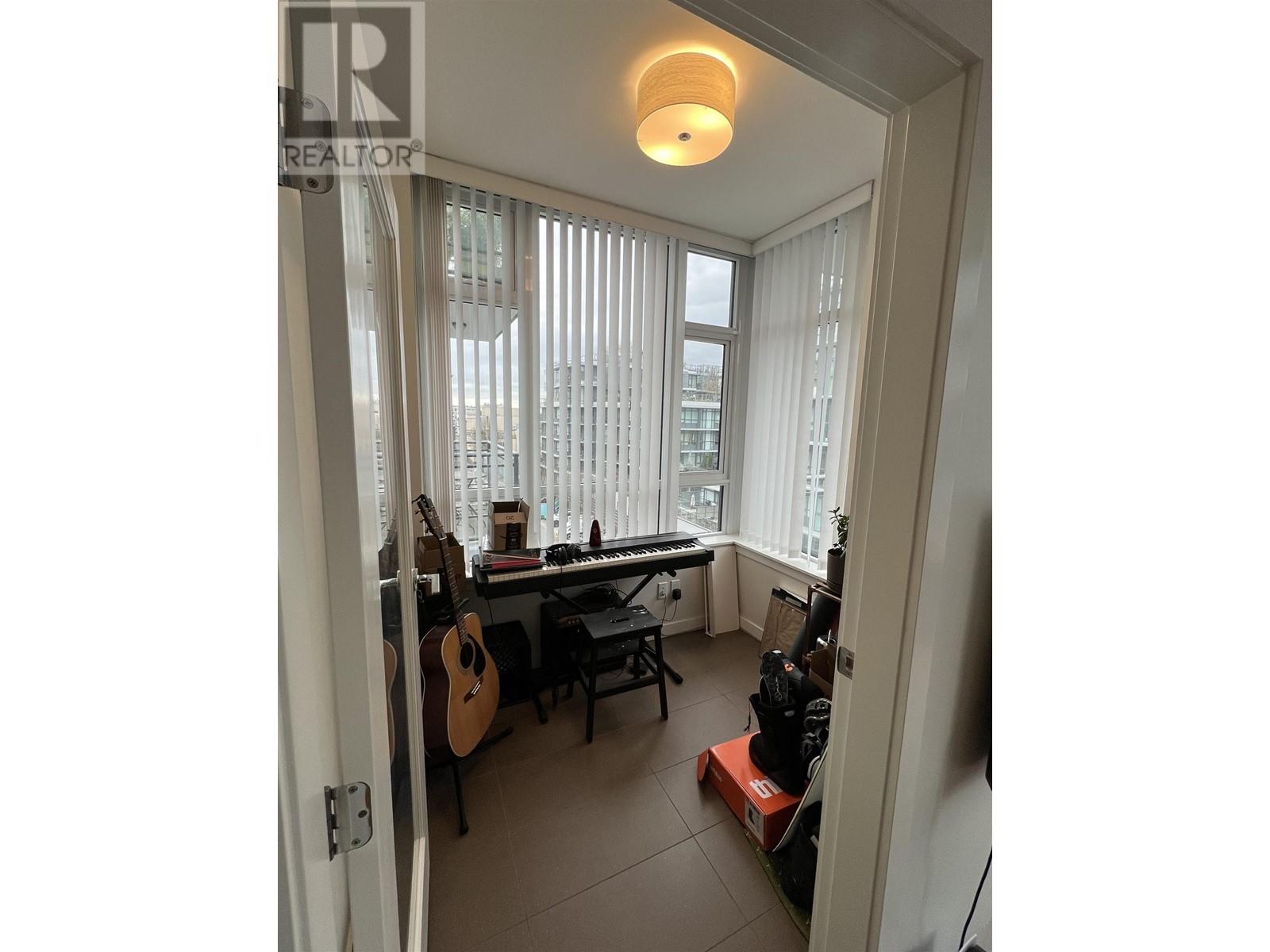 601 2565 Maple Street, Vancouver, British Columbia  V7J 0C8 - Photo 3 - R2926422