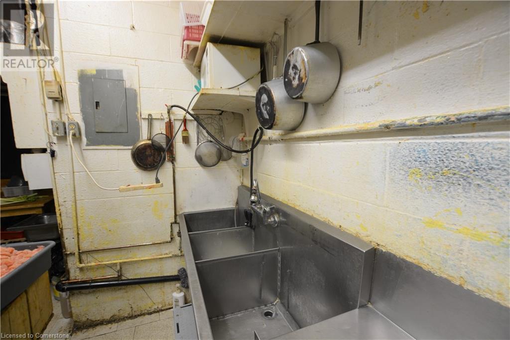 792 Concession Street Unit# 4, Hamilton, Ontario  L8V 1C9 - Photo 6 - XH4160120