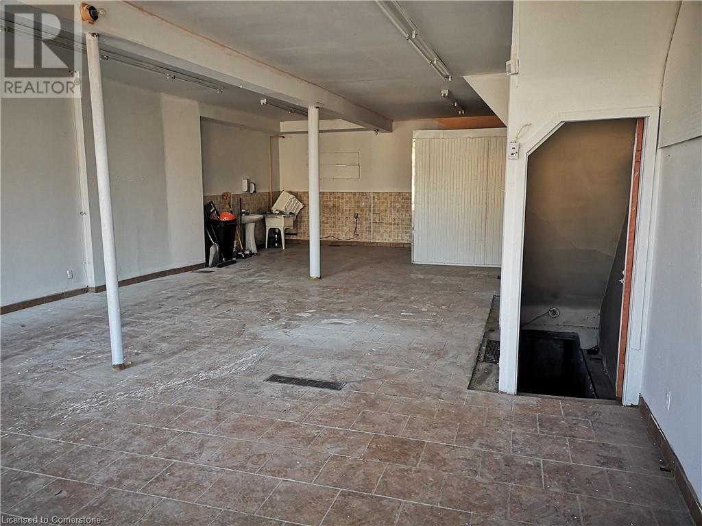 386 Barton Street E, Hamilton, Ontario L8L 2Y3 - Photo 3 - XH4164315