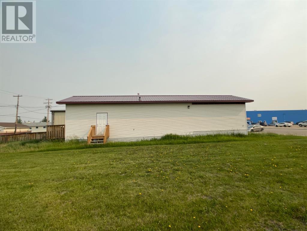 211 Main Street Sw, Falher, Alberta T0H 1M0 - Photo 6 - A2057929