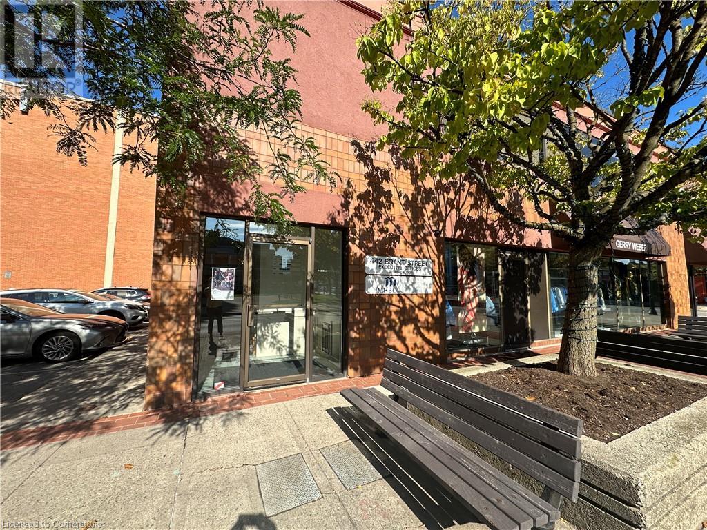 442 Brant Street Unit# 204, Burlington, Ontario  L7S 1G6 - Photo 3 - XH4176277