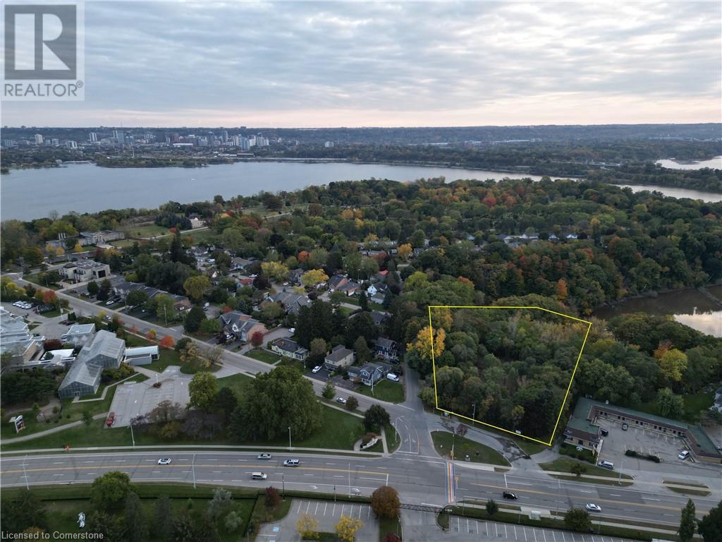 1104 Botanical Drive, Burlington, Ontario  L7T 1V3 - Photo 5 - XH4178274