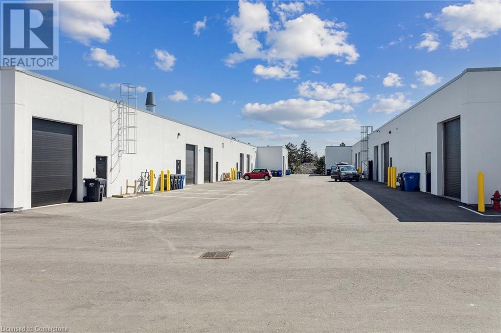 1290 Speers Road Unit# 6, Oakville, Ontario L6L 2X4 - Photo 3 - XH4181780