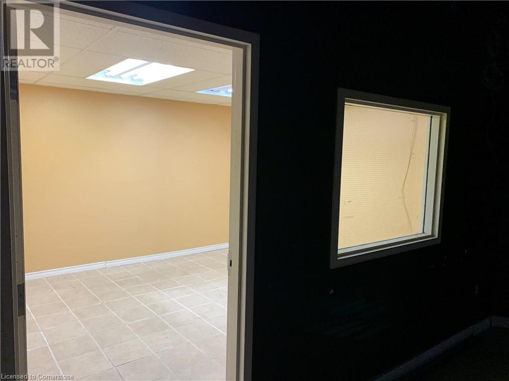 20 Hartzel Road Unit# 2, St. Catharines, Ontario  L2P 1M3 - Photo 8 - XH4181940