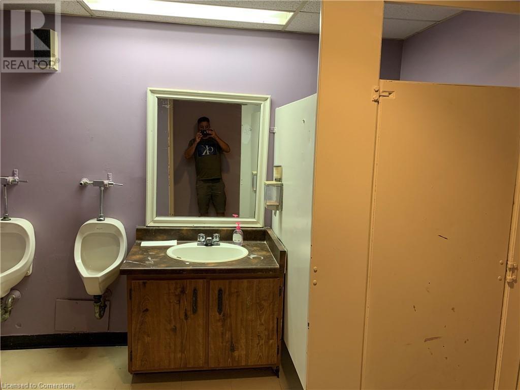 20 Hartzel Road Unit# 2, St. Catharines, Ontario  L2P 1M3 - Photo 4 - XH4181940