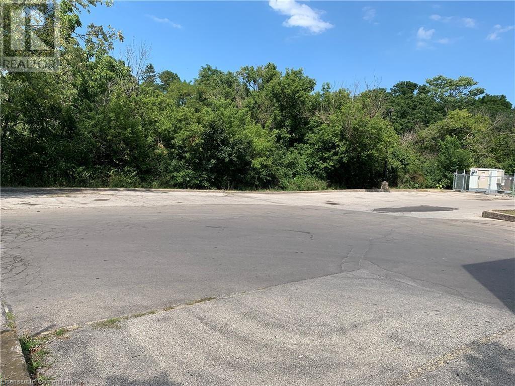 20 Hartzel Road Unit# 2, St. Catharines, Ontario  L2P 1M3 - Photo 10 - XH4181940