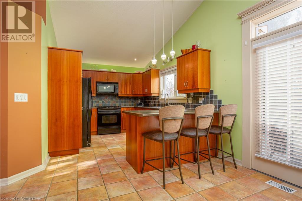 57 Talbot Avenue, Welland, Ontario  L3B 6E9 - Photo 9 - XH4182564