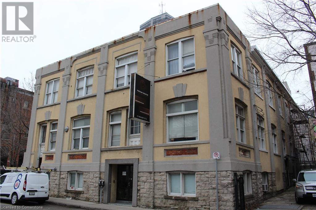 12 Walnut Street S, Hamilton, Ontario  L8N 2K7 - Photo 1 - XH4186480