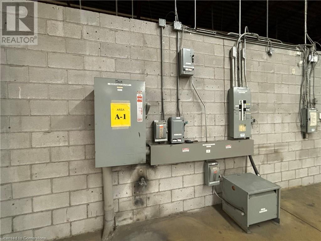 5035 North Service Road Unit# A1-4, Burlington, Ontario  L7L 5V2 - Photo 14 - XH4186705