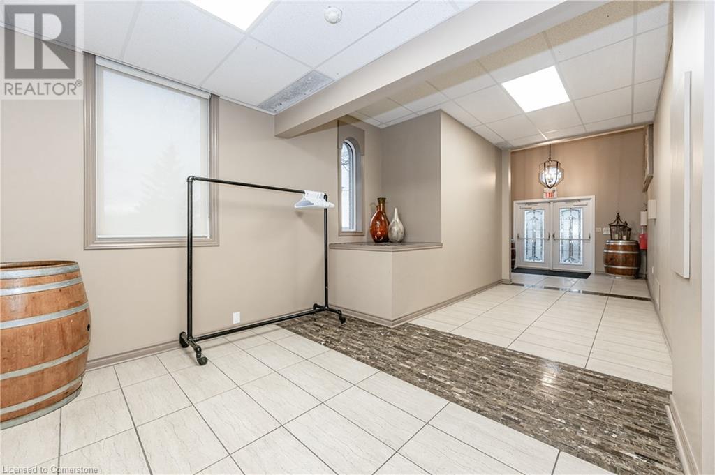 288 Kemp Road W, Grimsby, Ontario L3M 4E7 - Photo 4 - XH4186880