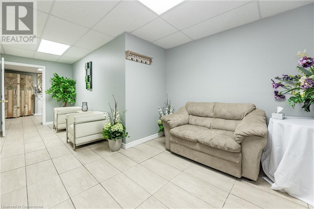 288 Kemp Road W, Grimsby, Ontario L3M 4E7 - Photo 20 - XH4186880