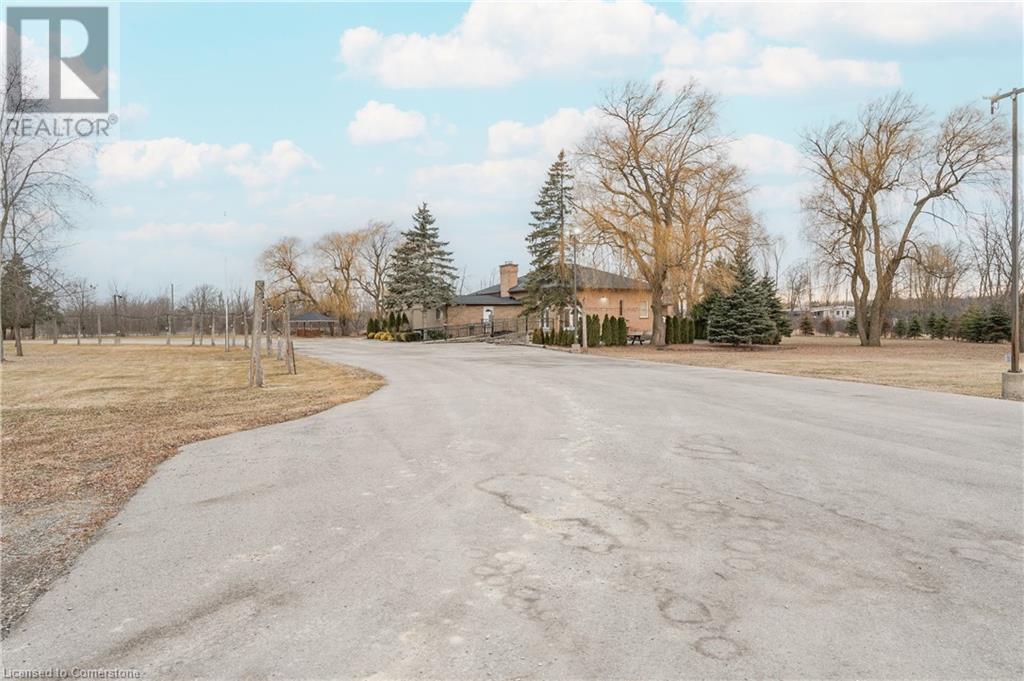 288 Kemp Road W, Grimsby, Ontario  L3M 4E7 - Photo 36 - XH4186880