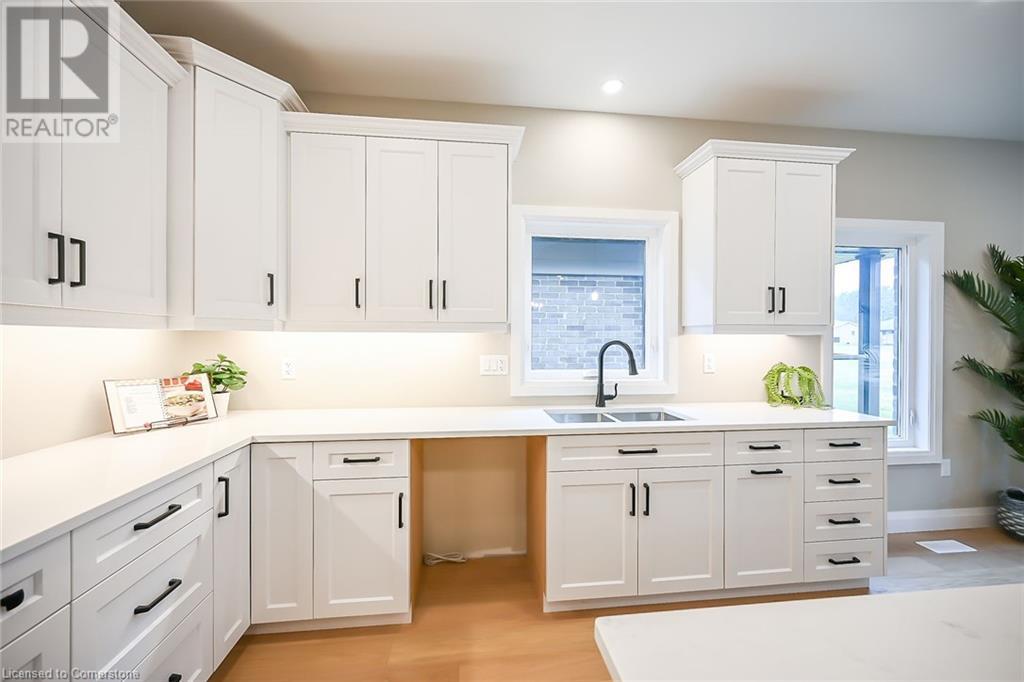 88 St. Michael's Street, Delhi, Ontario N4B 3C9 - Photo 11 - XH4187164