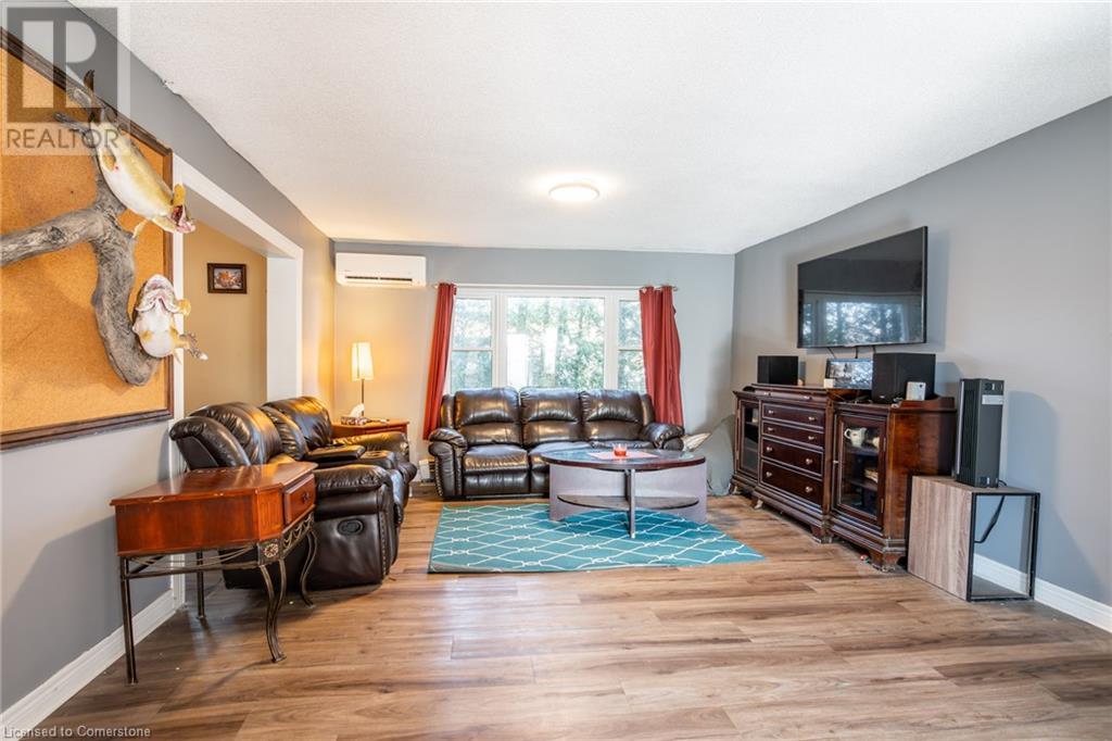 879 Port Maitland Road, Dunnville, Ontario  N1A 2W6 - Photo 11 - XH4187799