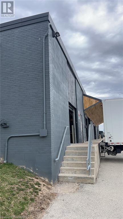 1153 Pioneer Road Unit# B1, Burlington, Ontario L7M 1K5 - Photo 5 - XH4187886