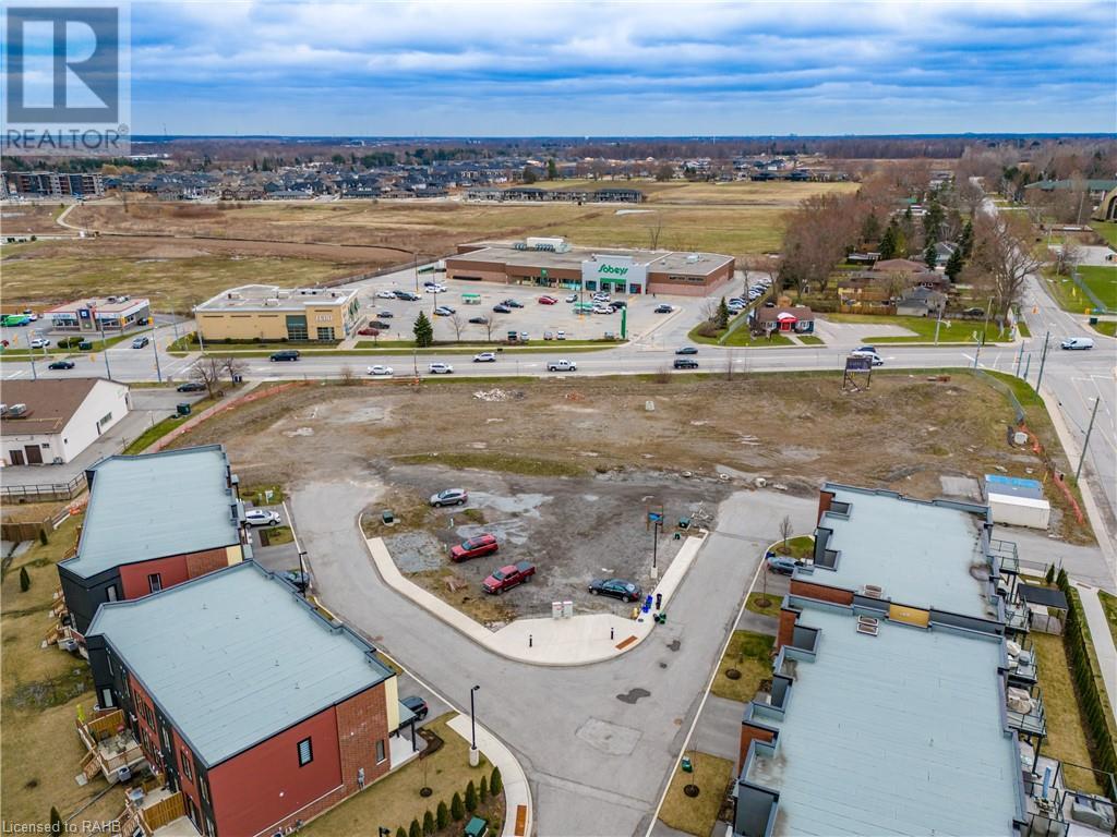 105 Highway 20 E, Fonthill, Ontario L0S 1E3 - Photo 6 - XH4188333