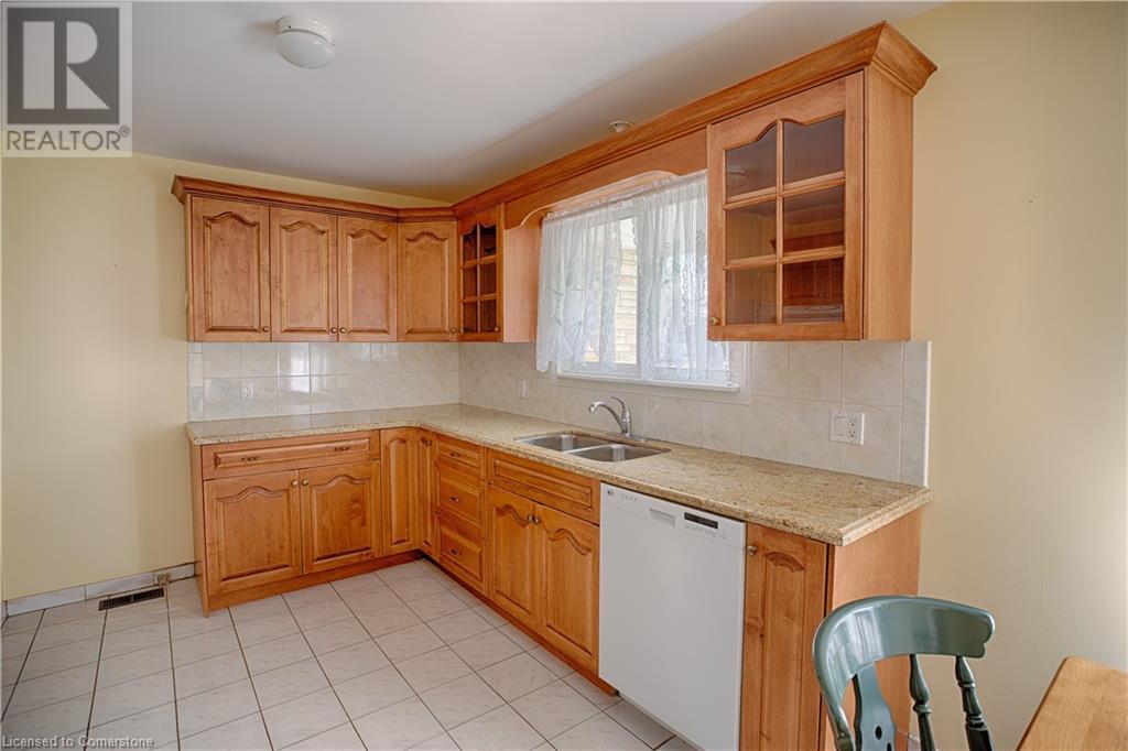 6751 Demetre Crescent, Niagara Falls, Ontario  L2G 2Y2 - Photo 9 - XH4187354